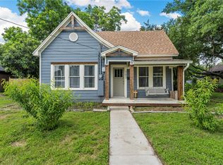 305 W Spruce St, West, TX 76691