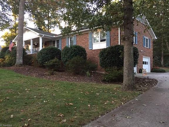 3rd image of 5100 Foxworth Dr