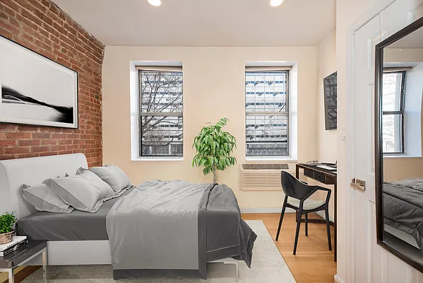 Rented by BH Brokerage Group | media 9