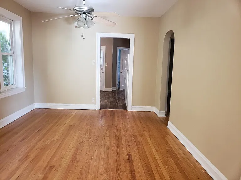 6037 N Mozart St — Photo 3