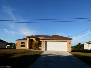3404 34th St SW, Lehigh Acres, FL 33971