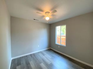 118 W 12th St, Merced, CA 95341