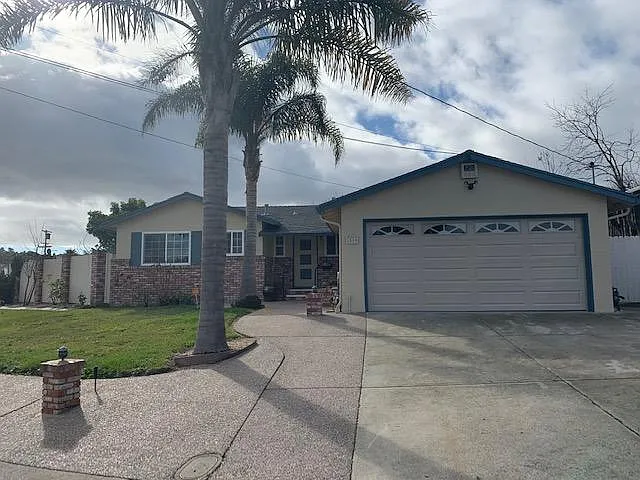 2889 Sargent Ave photo 1