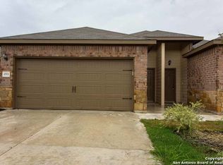 2571 Pioneer Rd, Seguin, TX 78155