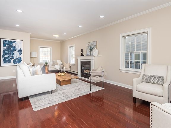 2nd image of 10 Rosegate Rd