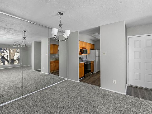 2nd image of 7313 Gulf Fwy APT 507