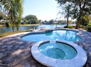 853 Queens Harbor Blvd, Jacksonville, FL 32225