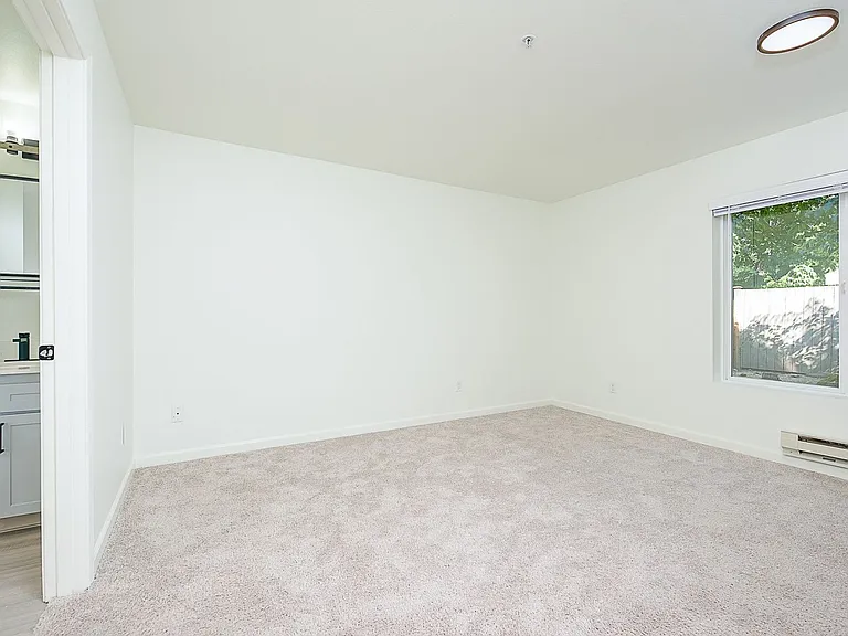Northlink Apartments — Photo 100