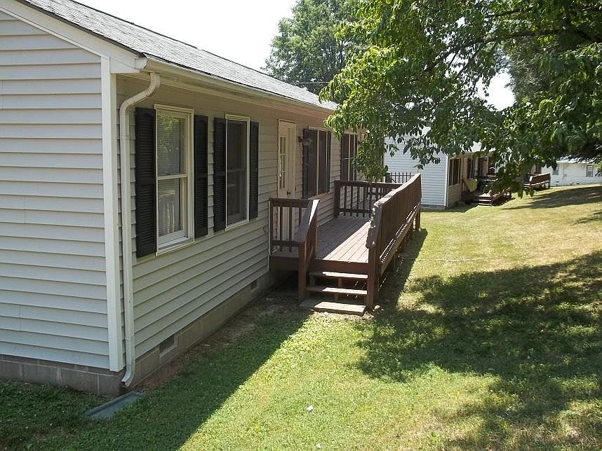 Lawn Care Included! Enjoy your Deck in a Quiet Neighborhood.