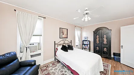 Sold by Moda Realty
