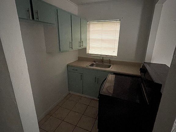 5th image of 2965 Ernest St