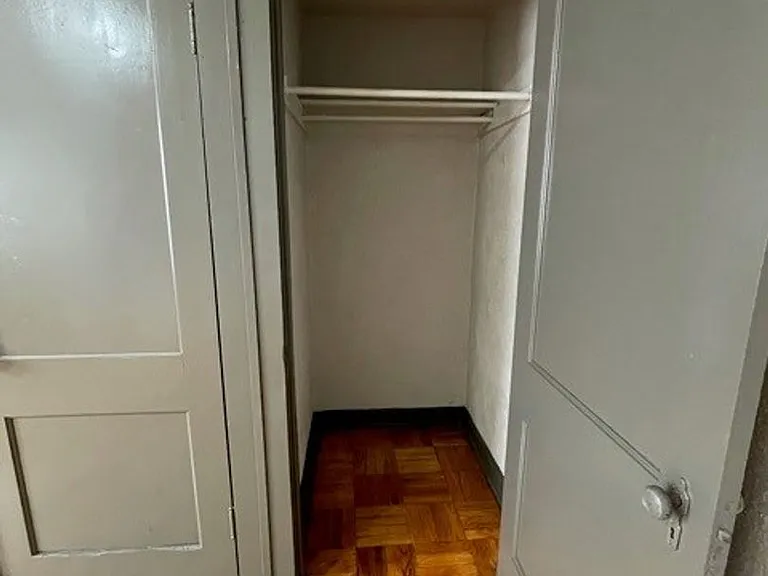 1626 D Street Apartments — Photo 34