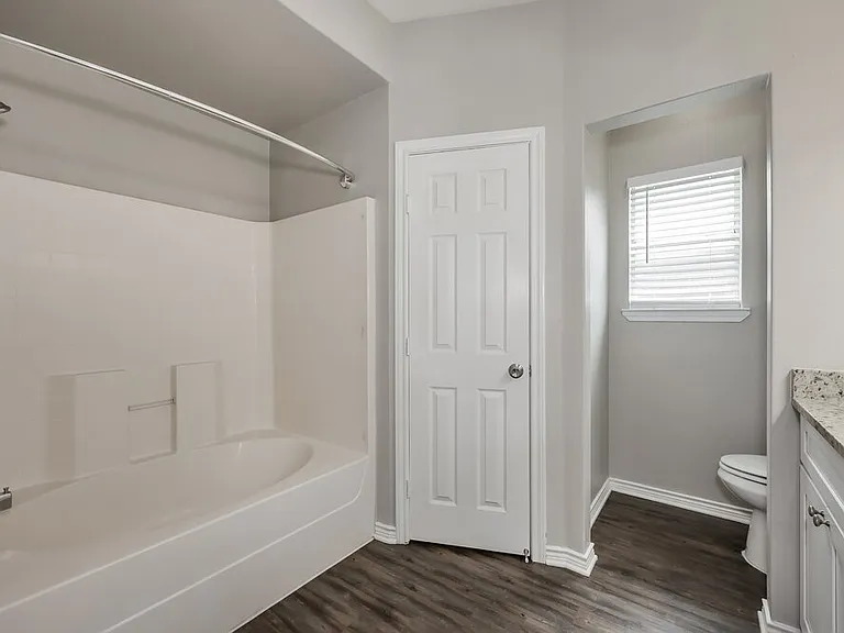 1812 Alanbrooke Dr — Photo 13