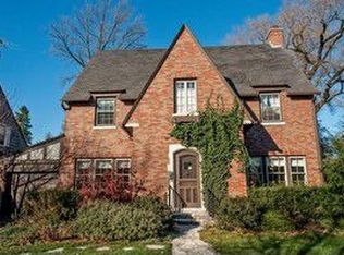 711 Kent Rd, Winnetka, IL 60043