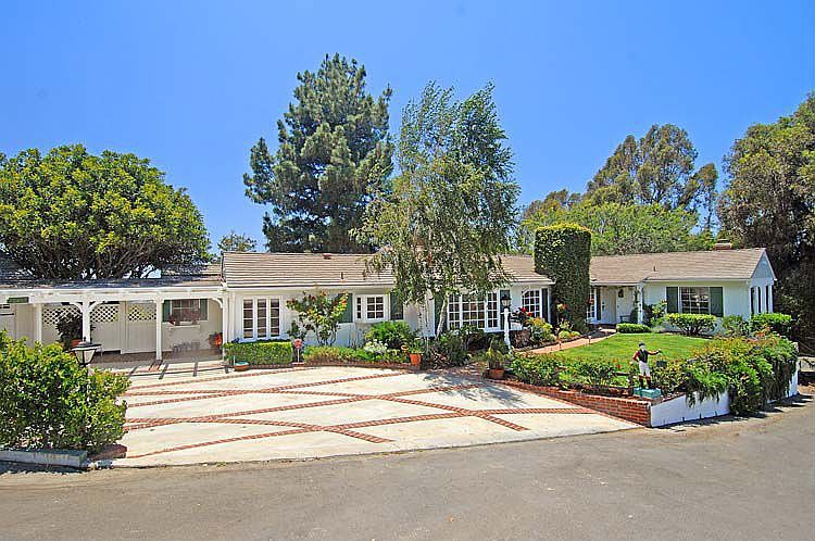 Private drive off Mulholland