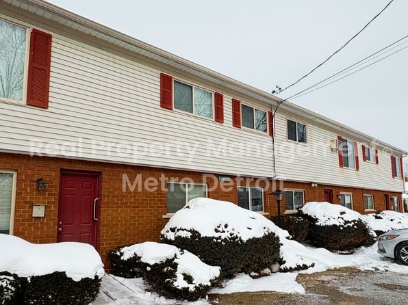 36247 Hathaway St #4