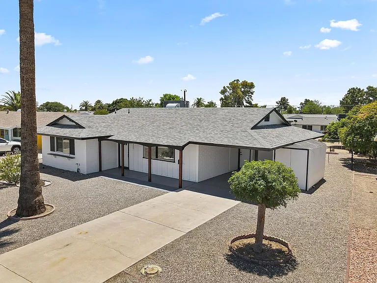 10423 W Monterosa Dr — Photo 30