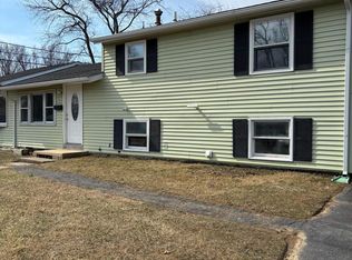 1 Cherry Ln, Elkton, MD 21921