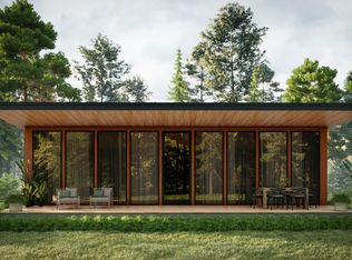 96 S 2nd St, Pt Washington, FL 32459