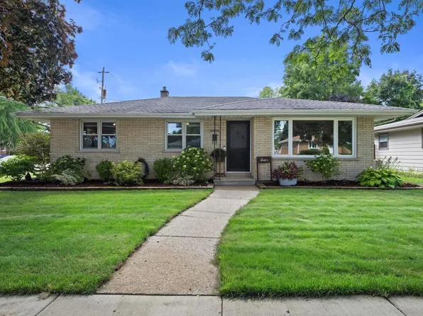 8058 17th AVENUE, Kenosha, WI 53143