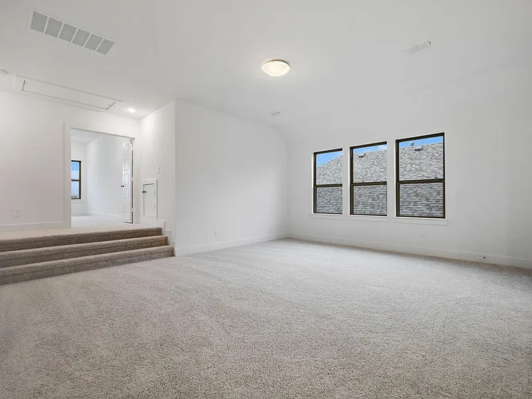 8218 Vitex Ave — Photo 30