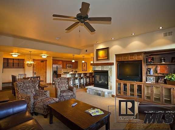 3rd image of 1800 Medicine Springs Dr #5202