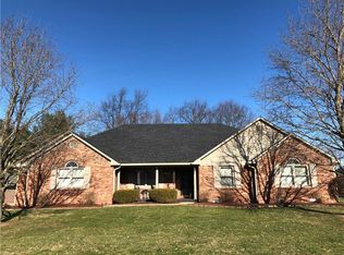 1226 Rosewood Ln, Mooresville, IN