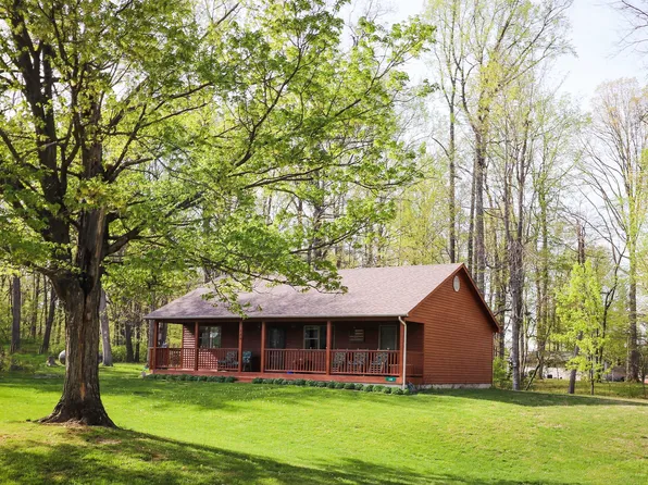 236 W Itawamba Trl, Greensburg, IN 47240