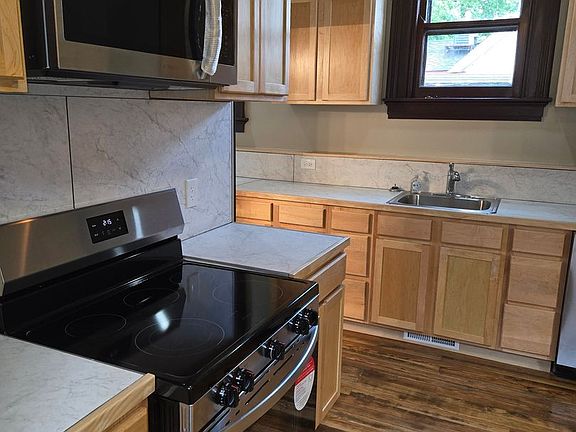 4th image of 1927 Scott Blvd Unit 1