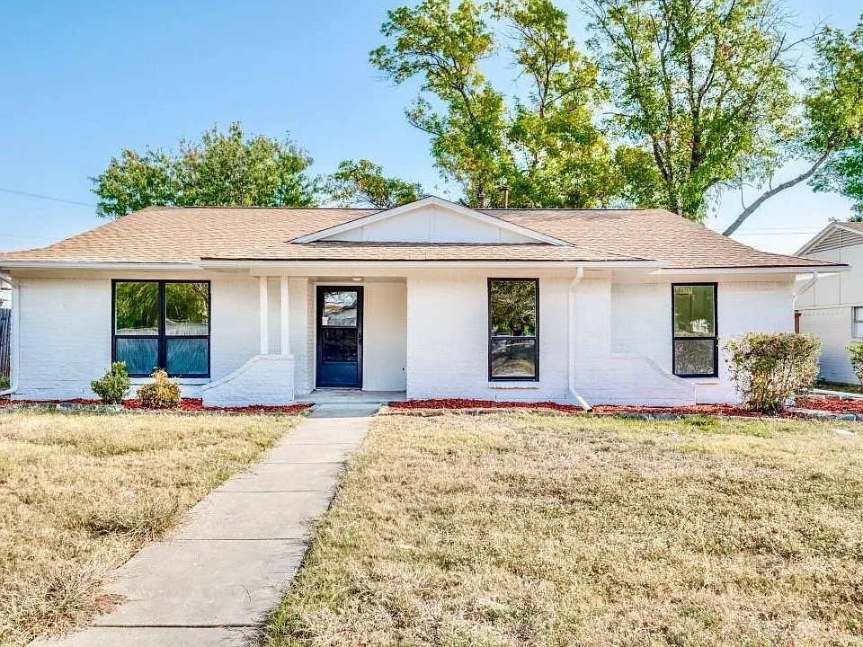 2320 Fulton Dr