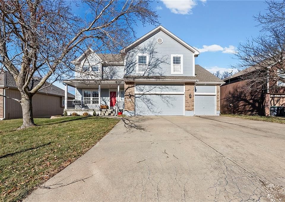 1st image of 517 NE Hans Dr