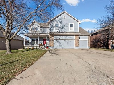 517 NE Hans Dr, Blue Springs, MO, 64014