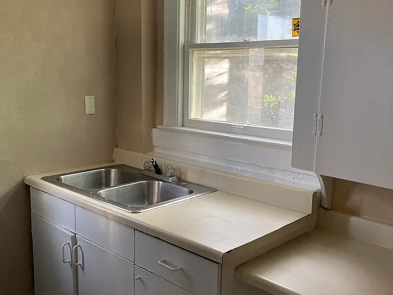 1311 Roosevelt Ave #DOWN STAIRS — Photo 14