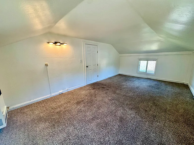 1231 Chino St #B — Photo 9
