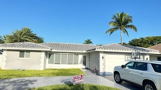 1st image of 3750 N 54th Ave