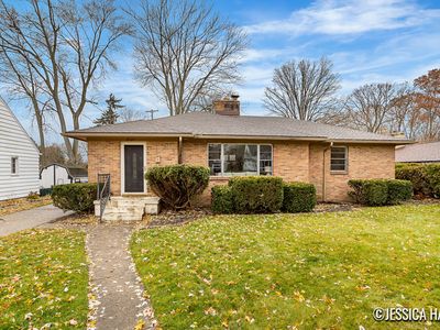 2765 Oakwood Ave NE, Grand Rapids, MI, 49505