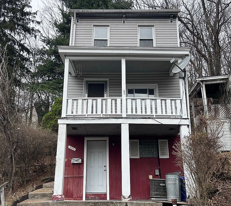 1st image of 940 Rothpletz St