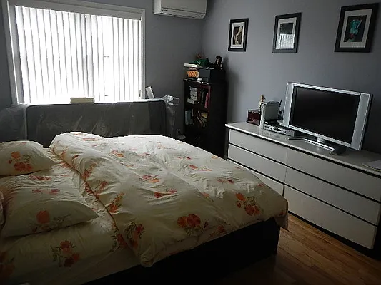Sold by Talk of the Town Realty | media 8