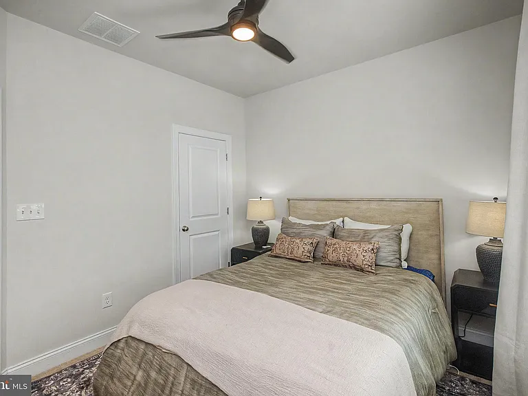 300 Squire Dr — Photo 30
