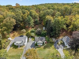 718 Limecrest Rd, Newton, NJ 07860