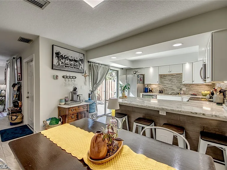 5213 Cedarbend Dr #4 — Photo 21