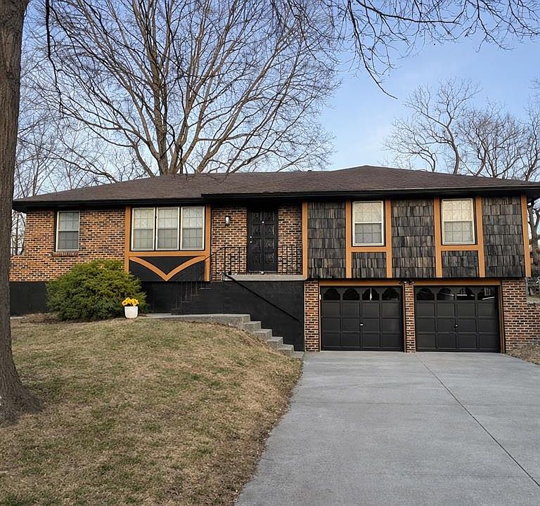 1st image of 3807 S Fuller Ave