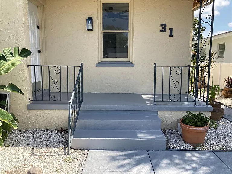 31 W Oakwood St #1 — Photo 18