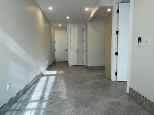 637 Quincy Street image 2 of 9