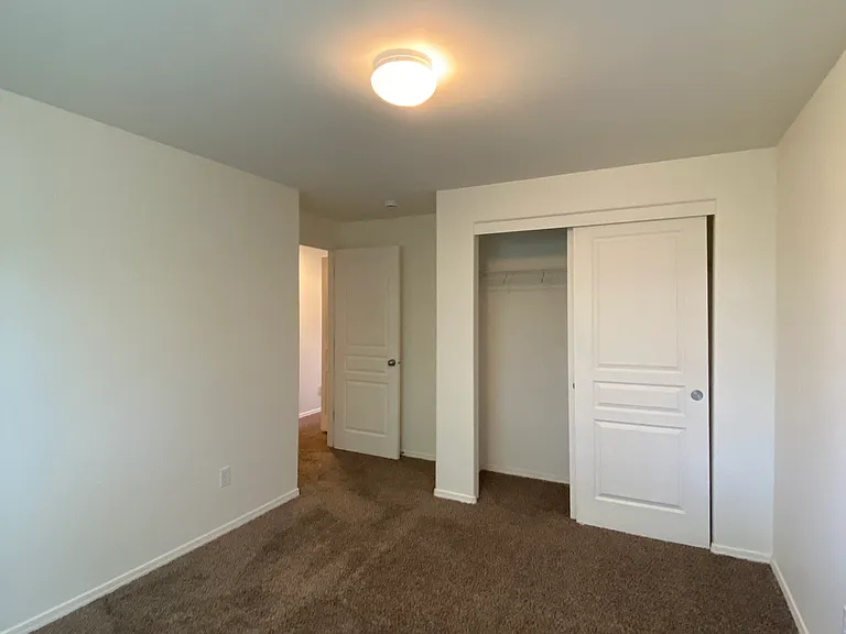 2501 NE 5th St — Photo 24
