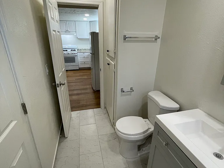4009 Lake Isabella Blvd #3 — Photo 9