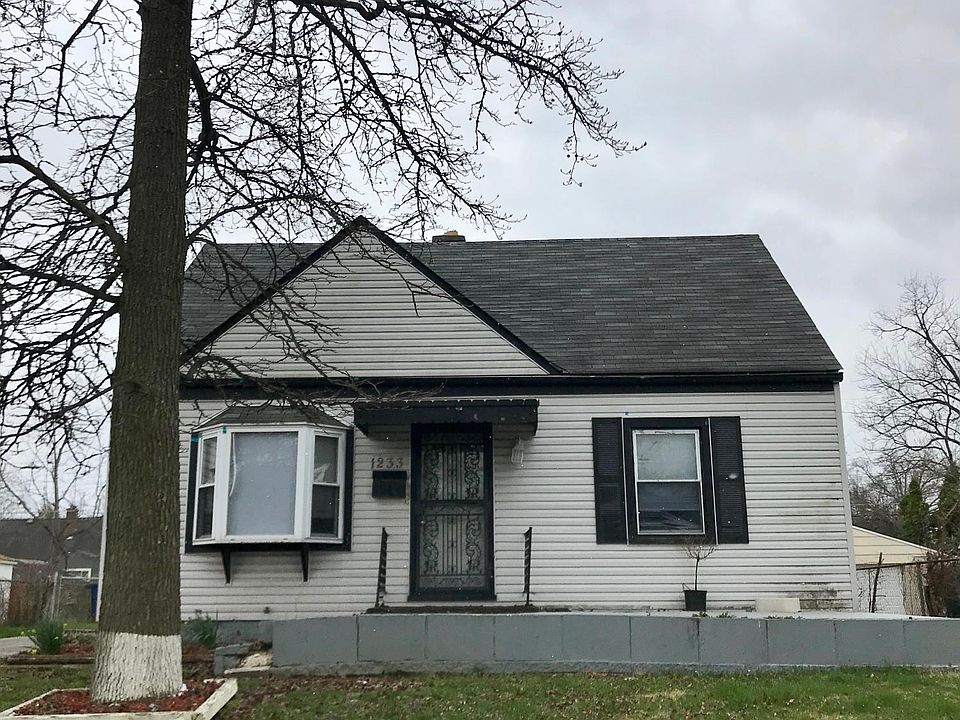 1st image of 1233 E 25th Ave