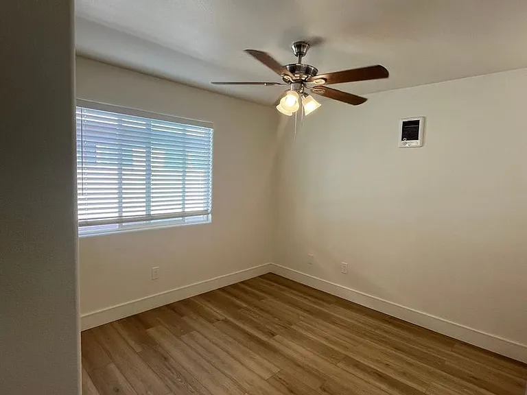 3786 43rd St — Photo 3