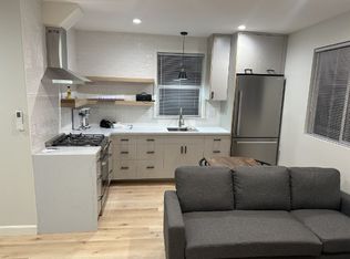 8946 Oswego St, Sunland, CA 91040