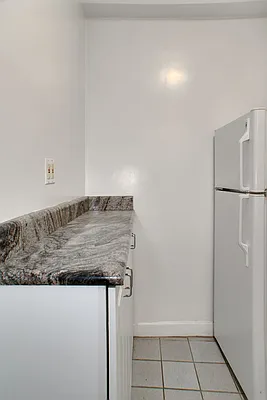 Rented by Grand Group Realty | media 19